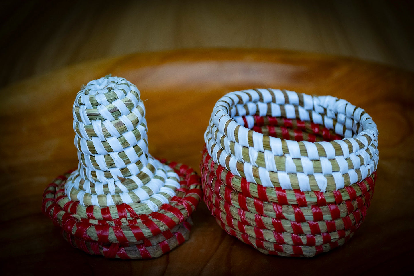Small Handcrafted Seagrass Basket with Lid