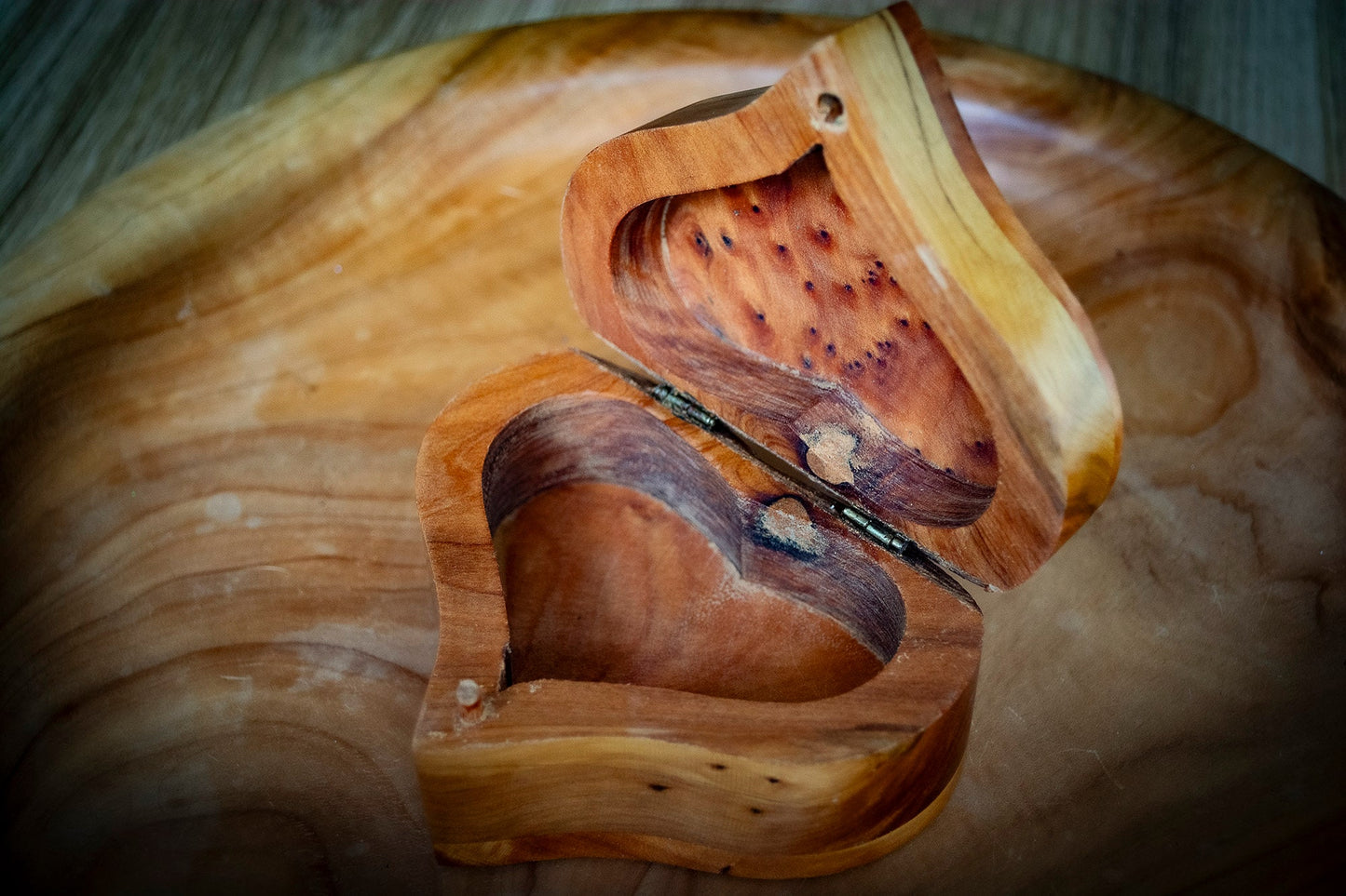 Heart Shaped Thuya Wood Hinged Box