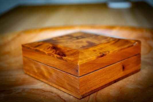 Thuya Wood Square Box