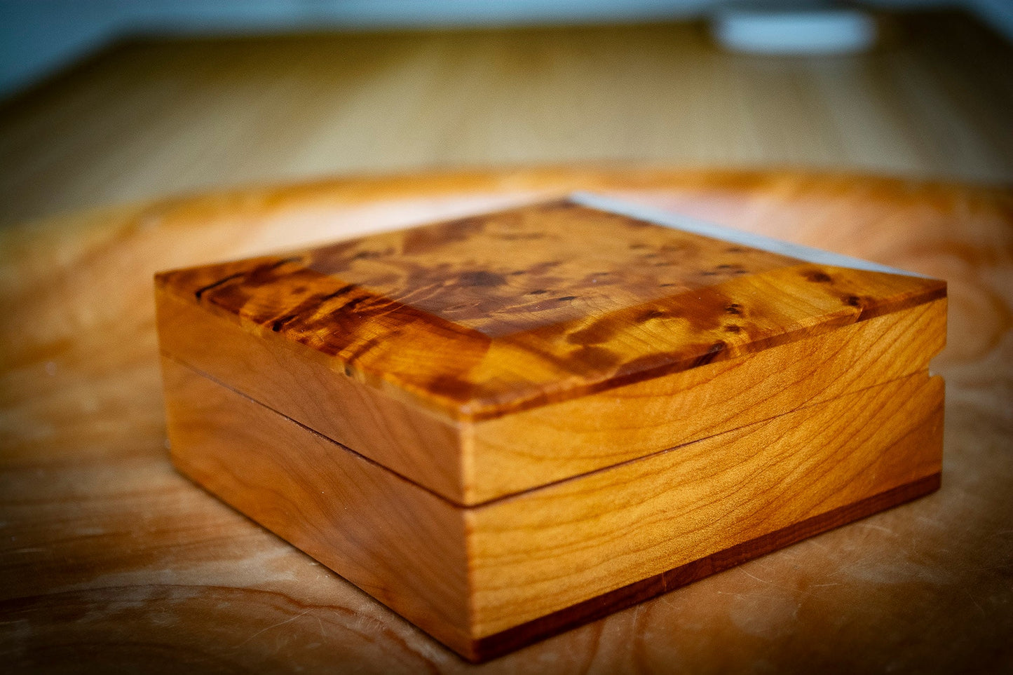 Thuya Wood Hinged Square Box
